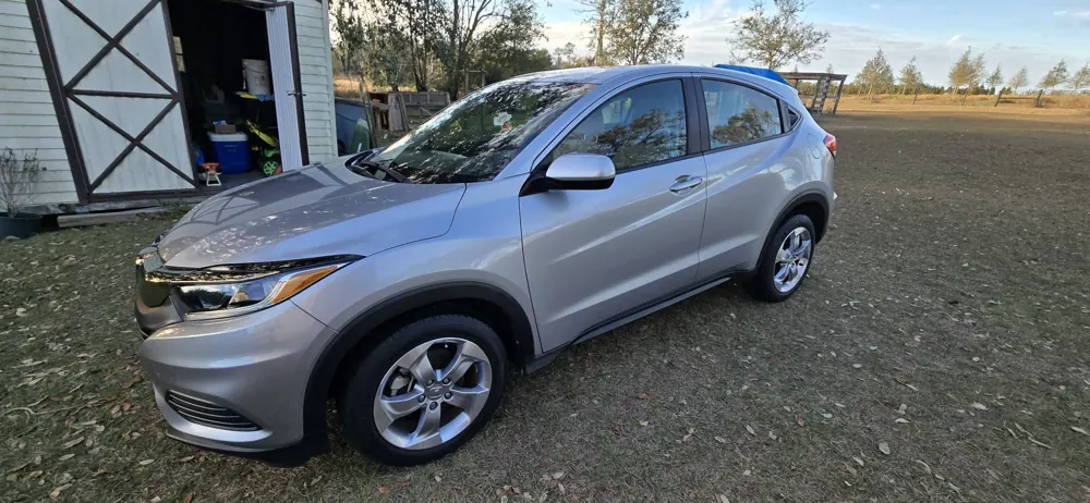Rear quarter of a silver Honda HR-V